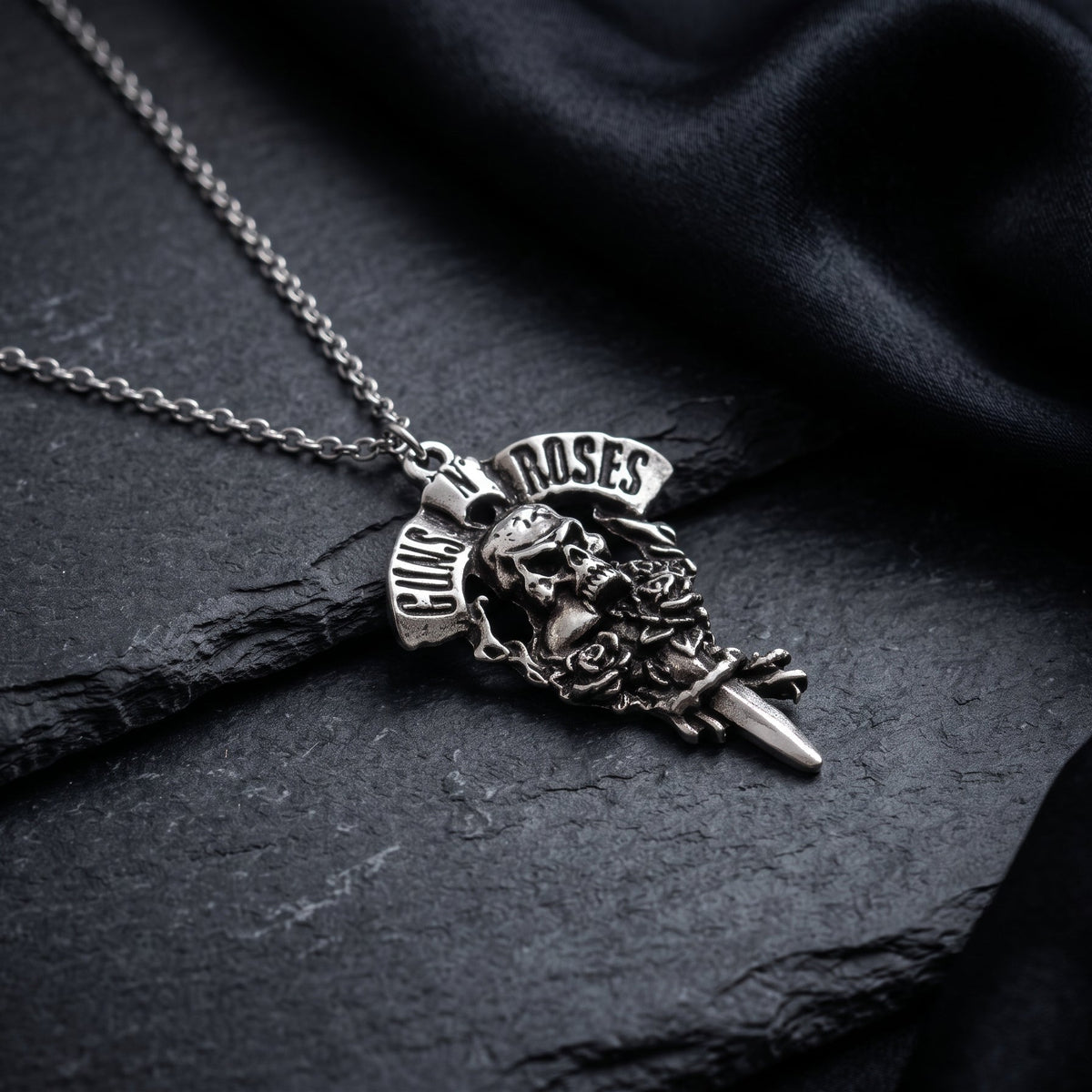 Guns N' Roses Skull Design Necklace