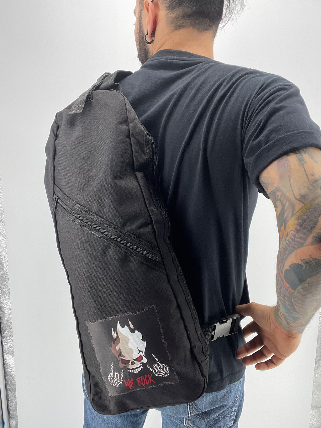WE ROCK CROSSBAG - WE ROCK LOGO